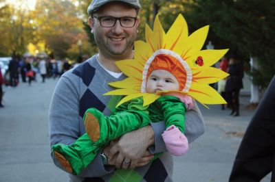 Marion Art Center Halloween Parade 
It looked as though nearly a thousand people came out for the Marion Art Center Halloween Parade on Monday, October 31. The event gets bigger and better every year, it seems, judging by the number of people and the degree of creativity when it comes to the costumes. Photos by Jean Perry
