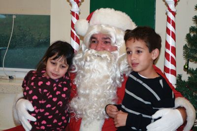 Breakfast with Santa
Marion’s Police Brotherhood held its 3rd annual toy drive and pancake breakfast with Santa at Sippican School on December 6. Families were asked to bring new unwrapped toys, and in return they were given a delicious pancake breakfast and a photo with Santa. The toys are being donated to the Justice Resource Institute, which provides a wide range of services to at-risk families and individuals. Photos by Marilou Newell
