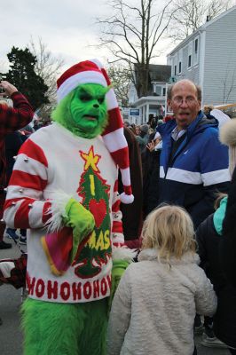 Marion Holiday Stroll 
Here Comes Santa Claus! – Santa made his big entrance to the Marion Holiday Stroll on Sunday, December 8, from across Sippican Harbor on his ‘water sleigh’ to the crowd that awaited him at the Town Wharf. The holiday stroll is the perfect way to get into the holiday spirit and capture a bit of that Christmas magic. Photo by Jean Perry
