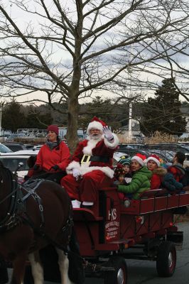 Marion Holiday Stroll 
Here Comes Santa Claus! – Santa made his big entrance to the Marion Holiday Stroll on Sunday, December 8, from across Sippican Harbor on his ‘water sleigh’ to the crowd that awaited him at the Town Wharf. The holiday stroll is the perfect way to get into the holiday spirit and capture a bit of that Christmas magic. Photo by Jean Perry
