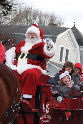 Marion Holiday Stroll 
Here Comes Santa Claus! – Santa made his big entrance to the Marion Holiday Stroll on Sunday, December 8, from across Sippican Harbor on his ‘water sleigh’ to the crowd that awaited him at the Town Wharf. The holiday stroll is the perfect way to get into the holiday spirit and capture a bit of that Christmas magic. Photo by Jean Perry
