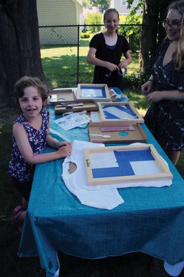 Screen-printing Class
Young and old took part as the Mattapoisett Library held a class in screen-printing textiles on Saturday under the direction of Reference Librarian Michelle Skaar. Photos by Mick Colageo
