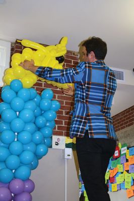 Balloon Fun
The Mattapoisett Library welcomed the balloon-bending artist Chip Rascal to help kick off the library’s summer reading program. Rascal used balloons to create a small-scale replica of Salty the Seahorse, and he also shared his tricks of the trade with library patrons to explore balloon art. Photos by Jean Perry
