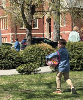 The Mattapoisett Congregational Church held an Ester Egg Hunt flowing Pastor Michael's service on Sunday. Photo courtesy Jennifer Shepley
