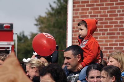  Mattapoisett Fire Department Open House
The Mattapoisett Fire Department Open House attracted scores of families on Saturday, October 12, with free food, fun, and fire demonstrations that captured the children’s attention while reinforcing the importance of fire safety. Photos by Jean Perry
