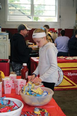  Mattapoisett Fire Department Open House
The Mattapoisett Fire Department Open House attracted scores of families on Saturday, October 12, with free food, fun, and fire demonstrations that captured the children’s attention while reinforcing the importance of fire safety. Photos by Jean Perry
