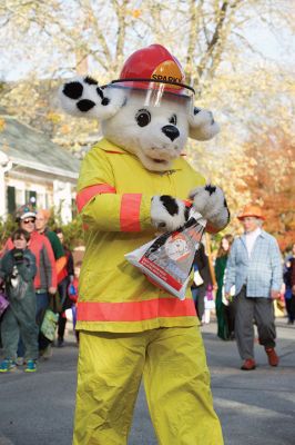 Marion Halloween Parade 2015
The Annual Marion Halloween Parade was a Monster Mash smash with hundreds turning out to haunt the village and collect treats along the way. The parade is sponsored by Marion Art Center. Photos by Colin Veitch
