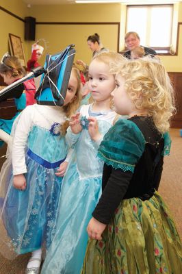 “Frozen” at the Library
While it was warm and sunny outdoors, it was “Frozen” inside the Mattapoisett Library on Friday, February 19. Young library patrons enjoyed a number of Disney’s “Frozen” activities, with even a few Elsas stopping by to join in the fun. Photos by Colin Veitch
