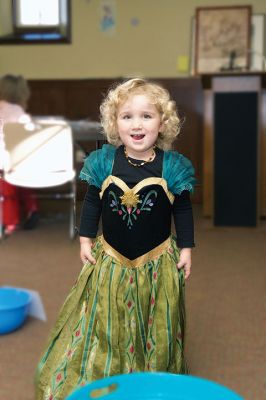 “Frozen” at the Library
While it was warm and sunny outdoors, it was “Frozen” inside the Mattapoisett Library on Friday, February 19. Young library patrons enjoyed a number of Disney’s “Frozen” activities, with even a few Elsas stopping by to join in the fun. Photos by Colin Veitch
