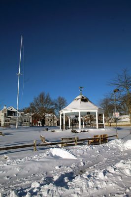 Snow in Mattapoisett
Last weekend's snow event made the tri-towns look like another part of New England. Here are scenes from Marion, Mattapoisett and Rochester. Photos by Mick Colageo
