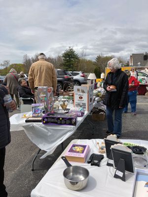 Mattapoisett Woman's Club Yard Sale
The annual spring yard sale hosted by the Mattapoisett Woman's Club was a smashing success on May 4. Photos by Marilou Newell
