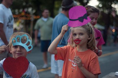 Marion Town Party
Residents of the Town of Marion had a ball in the center streets during its annual Town Party on August 23. There were activities for kids, food, music, and a bonfire all along the area outside the Town House. Photos by Felix Perez
