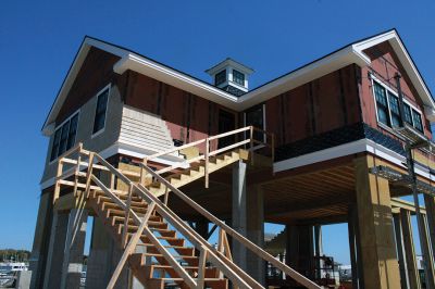 Marion’s new Maritime Center
Lieutenant Governor Kim Driscoll visited Island Wharf on May 22 to see the ongoing construction of the Marion’s new Maritime Center that will serve as the new Harbormaster headquarters. Photos by Jared Melanson
