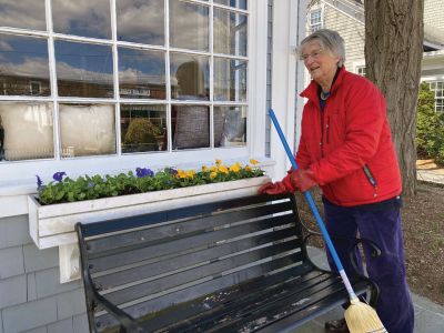 Marion Garden Group
Four times a year members of the Marion Garden Group gather to plant over 15 window box, planters and urns throughout Marion Village. Each year Spring is welcomed with a profusion of colorful pansies. This year members decided to dedicate their efforts toward indicating our support for Ukraine. “Pansies lend themselves easily to this sort of tribute” Suzy Taylor, Garden Group Vice President said. “We partnered with Eden’s to find the best shade to represent the blue.” 
