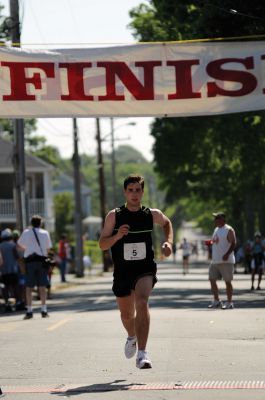 2013 Mattapoisett Road Race
Photo by Felix Perez
