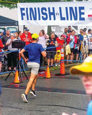 Mattapoisett Road Race
A humid atmosphere challenged the competitors, but the Mattapoisett Road Race was nonetheless conquered by over 1,000 runners. Photos by Ryan Feeney
