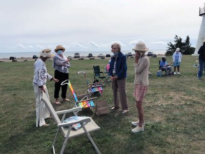 Mattapoisett Women’s Club 
The Mattapoisett Women’s Club held an outdoors BYO lunch at Ned’s Point last week. Photos by Jennifer Shepley
