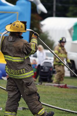 10th Annual Fairhaven Fire Muster
A team of five of Mattapoisett firefighters represented the department on Sunday, August 25, during the 10th Annual Fairhaven Fire Muster at Livesey Park in Fairhaven. The team took third place overall, first place in the dry hose competition, second in the wet hose competition, and second in the “mystery” event – axe throwing. Photos by Jean Perry
