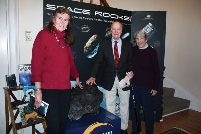 Marion Museum of Natural History
The Marion Museum of Natural History celebrated its 150th anniversary with a Friday night discussion on the 700-pound meteorite Coahuila, led by Mark Munkacsy. Later in the evening, Ted and Elizabeth Brainard visited Coahuila with Executive Director Liz Leidhold, while Treasurer Mike Cronin set up a telescope on the sidewalk out front of the Elizabeth Taber Library where attendees took turns viewing Jupiter and its moons. Photos by Mick Colageo
