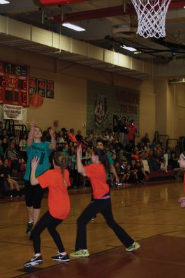 OHBBall 4125
In a close game, the Old Hammondtown School students outplayed the Old H teachers 41-40 during the annual students vs. teachers basketball game Friday night. The game was held at the ORR gymnasium and bleachers were packed with families and supporters. Photos by Jean Perry
