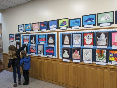 Center School Art
Children of all ages with their parents, guardians and grandparents filled Center School on March 23 to view artwork by Mattapoisett students ranging from Project GROW (preschool) to Grade 6. Greta Anderson is the Art teacher for both Mattapoisett schools and worked with a group of Mattapoisett PTA volunteers to mount and hang over 450 art pieces. "It's great to see so many families here!" she said. Principal Linda Ashley greeted visitors, walking some to their students' work. 
