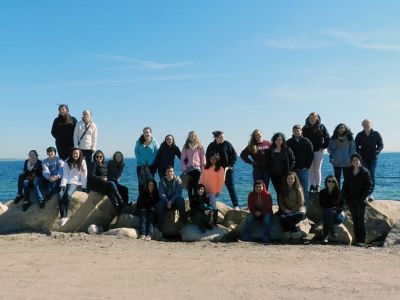 AFS Club
ORR’s AFS club welcomed a partnering AFS club from Arcola, IL for a short-term exchange last week. Here the students from ORR and Arcola are enjoying an afternoon at Ned’s Point. Photo by Kim Corazzini.
