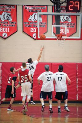 Alumni Basketball
The Old Rochester Regional High School alumni and the ORR boys’ and girls’ basketball teams shared a couple of friendly games of basketball on March 29 during the 2nd annual Old Rochester Regional Hall of Fame Alumni Hoops Classic. The women’s alumni team lost to the girls’ team 45-29, while the men’s alumni team beat the boys’ team in a close game of 75-63. Photos by Colin Veitch
