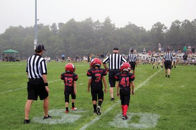 Old Rochester Youth Football
Cheerleaders as well as football players are digging into the fall season, as the Old Rochester Youth Football program hosted Dighton-Rehoboth for a set of age-group games on Sunday at the high school football field. Photos by Mick Colageo
