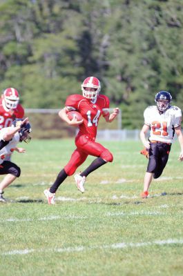 ORR Football
Old Rochester Regional beat Lee High 21-7 last weekend in its season opener. The Bulldog defense held Lee to 77 total yards. Photo by Felix Perez. September 12, 2013 edition
