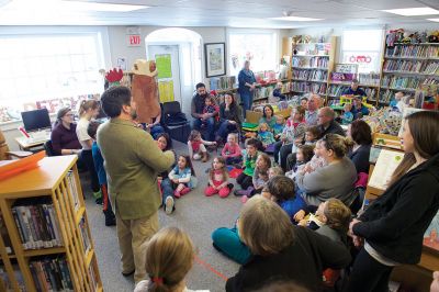 Take Your Child to the Library Day
The Plumb Library in Rochester participated in the national “Take Your Child to the Library Day” on Saturday, February 6. Encore Entertainment, Mr. Vinnie from The Toe Jam Puppet Band, and “Professor Trelawney” greeted kids and their families during the event that Children’s Librarian Lisa Fuller said was all about raising “library awareness.” Photos by Colin Veitch
