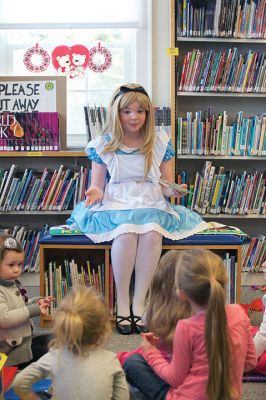 Take Your Child to the Library Day
The Plumb Library in Rochester participated in the national “Take Your Child to the Library Day” on Saturday, February 6. Encore Entertainment, Mr. Vinnie from The Toe Jam Puppet Band, and “Professor Trelawney” greeted kids and their families during the event that Children’s Librarian Lisa Fuller said was all about raising “library awareness.” Photos by Colin Veitch
