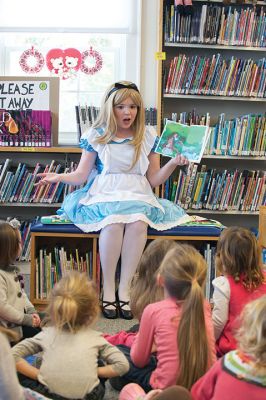 Take Your Child to the Library Day
The Plumb Library in Rochester participated in the national “Take Your Child to the Library Day” on Saturday, February 6. Encore Entertainment, Mr. Vinnie from The Toe Jam Puppet Band, and “Professor Trelawney” greeted kids and their families during the event that Children’s Librarian Lisa Fuller said was all about raising “library awareness.” Photos by Colin Veitch. February 11, 2016 edition
