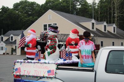 Independence Day Parade
Despite a little bit of rain and a lot of mist, many lined Marion’s streets for the annual Independence Day parade. Photos by Mick Colageo
