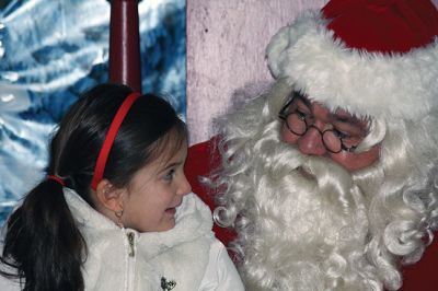 Pizza with Santa
The Marion Police Brotherhood held its annual Pizza with Santa at the Benjamin D. Cushing Community Center on Sunday, December 8. ‘Chief’ Santa and Mrs. Claus entertained the little ones before enjoying a pizza lunch. The Police Department’s “Fill a Cruiser” toy drive was in full gear as well, with several guests bringing toy donations to benefit children in foster care. Photos by Jean Perry
