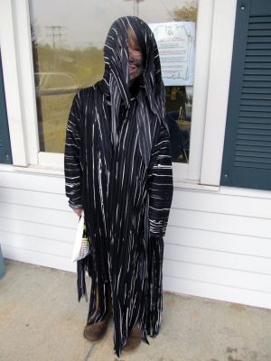 Rochester Halloween
Dementor Teagan Shay scares up some fun at the October 29, 2011 Plumb Corner Halloween party.
