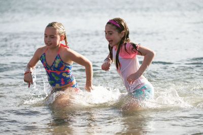 Making a Splash!
Making a Splash! Over 100 participants took the icy plunge into the frigid waters at Mattapoisett Town Beach on January 1 during the annual Freezin’ for a Reason Polar Plunge on New Year’s Day. Proceeds go to benefit the BAM Foundation, a local charity that fundraises to provide financial assistance to people who are facing cancer treatment. Photos by Colin Veitch
