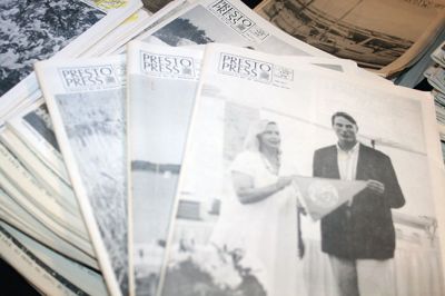 Presto Press
A partnership between the Mattapoisett Historical Society and the public library allowed the sale of duplicate issues of the Presto Press, which was printed from the 1950s until the early 1990s. People poured over the stacks seeking a specific issue or year to take home for their personal archives. The monies raised will be used to defray the cost of storing the publications in a climate-controlled space. Photos by Marilou Newell
