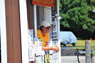 Farmers, Families, Fiddles 
Along with the sun on Saturday came the crowds to the Rochester Country Fair. Kid’s activities that were canceled on Friday resumed on Saturday under a blue sky. Photos by Jonathan Comey
