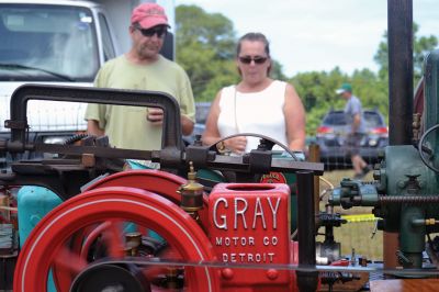 Farmers, Families, Fiddles 
Along with the sun on Saturday came the crowds to the Rochester Country Fair. Kid’s activities that were canceled on Friday resumed on Saturday under a blue sky. Photos by Jonathan Comey
