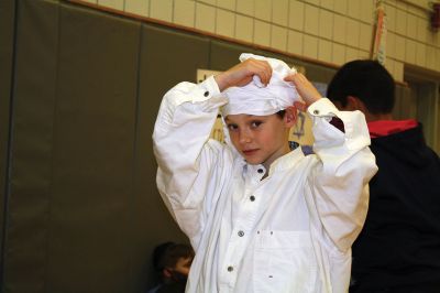 Asian Market
RMS sixth-grade students of Danni Kleiman and James Sullivan participated in the school’s very first “Asian Market” on Friday, December 9, as a way to learn about bartering and commerce. Students representing a host of different countries set up their stands to sell goods such as oil, cotton, sugar, produce, and livestock. Photos by Jean Perry
