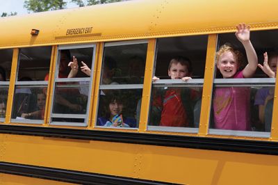 Last Day of School
June 19 was the last day of school at RMS, and the teachers and staff celebrated with their traditional student sendoff. Conductor Danni Kleiman led the teachers in song as the busses full of waving students looped around the parking lot before heading off toward summer break. Photos by Jean Perry
