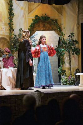 Twelfth Night
The talented students at Rochester Memorial School presented their annual tribute to the Bard on Friday, April 29 as they performed Shakespeare’s “Twelfth Night.” RMS teacher Danni Kleiman has been adapting the scripts and directing the RMS Shakespeare plays for 27 years now. Kleiman explained the selection process for the annual Shakespearian play, saying, “I look at the talent that I have from the previous year,” says Kleiman. “I also look at the talent in the 5th grade and pick the play accordingly.” Kle
