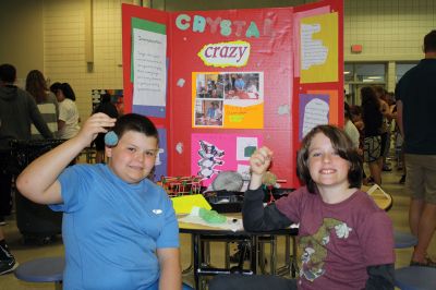 Rochester Memorial School Science Fair
Everyone was ‘sciencing’ at the Rochester Memorial School Science Fair the evening of Monday, June 6. Some unique experiments answered some provocative questions such as which type of gum flavor lasts longer: regular or sugarless? Can we slow down global warming with cow diapers? Can you bounce an egg? Photos by Jean Perry
