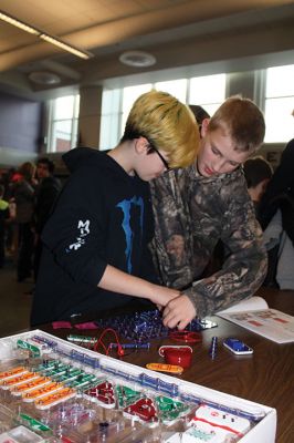 RMS STEAM Night
Rochester Memorial School hosted a STEAM night (Science, Technology, Engineering, Arts, Mathematics) on Thursday, March 30, in the RMS library. Students and parents enjoyed various hands-on stations featuring materials such as wooden sticks, clips, and plastic straws for engineering and building, as well as technology stations using “ozobots” to explore robotics. Photos by Jean Perry
