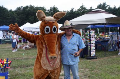 Aardvark at the Fair
The Wanderer's aardvark visited the Rochester Country Fair on August 22, 2009 and took some time to see the sights and pose with some visitors.
