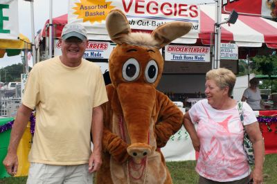 Aardvark at the Fair
The Wanderer's aardvark visited the Rochester Country Fair on August 22, 2009 and took some time to see the sights and pose with some visitors.
