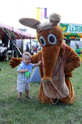 Aardvark at the Fair
The Wanderer's aardvark visited the Rochester Country Fair on August 22, 2009 and took some time to see the sights and pose with some visitors.
