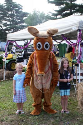 Aardvark at the Fair
The Wanderer's aardvark visited the Rochester Country Fair on August 22, 2009 and took some time to see the sights and pose with some visitors.
