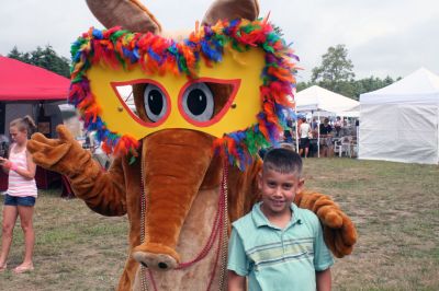 Aardvark at the Fair
The Wanderer's aardvark visited the Rochester Country Fair on August 22, 2009 and took some time to see the sights and pose with some visitors.
