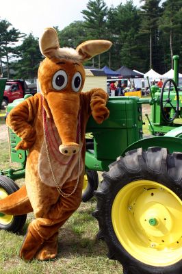 Aardvark at the Fair
The Wanderer's aardvark visited the Rochester Country Fair on August 22, 2009 and took some time to see the sights and pose with some visitors.
